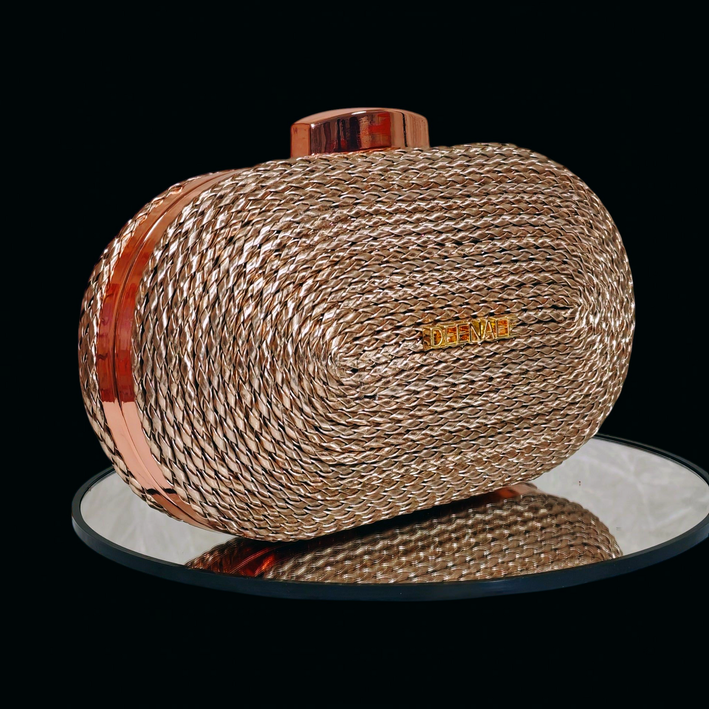 The Oval Head Clutch