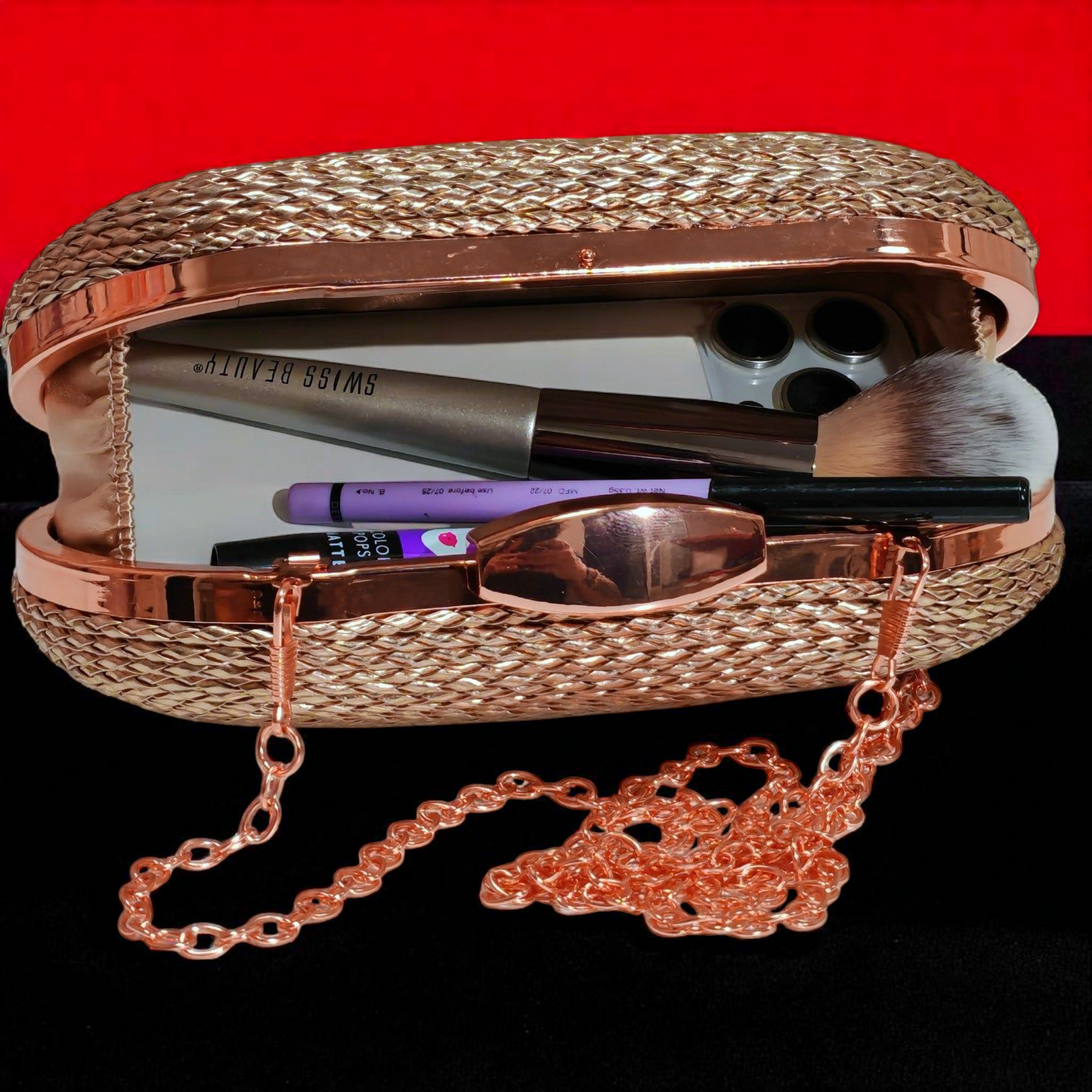 The Oval Head Clutch