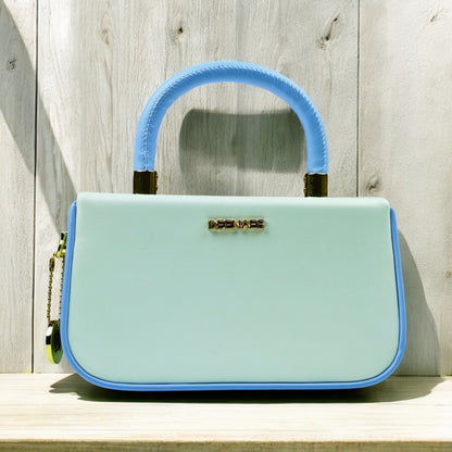 The Snowy Grip Handbag