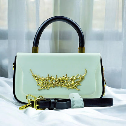 The Snowy Grip Handbag