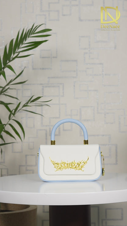 The Snowy Grip Handbag